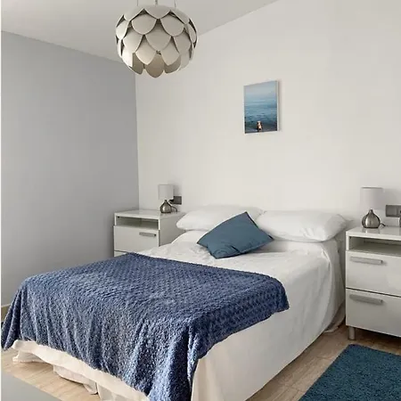 Hotel Casa De Canelo - Modern With Pool Sleeps 4